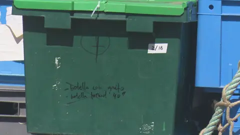 Los investigadores analizan la botella de oxígeno hallada en la búsqueda de las niñas de Tenerife Los investigadores analizan la botella de oxígeno hallada en la búsqueda de las niñas de Tenerife