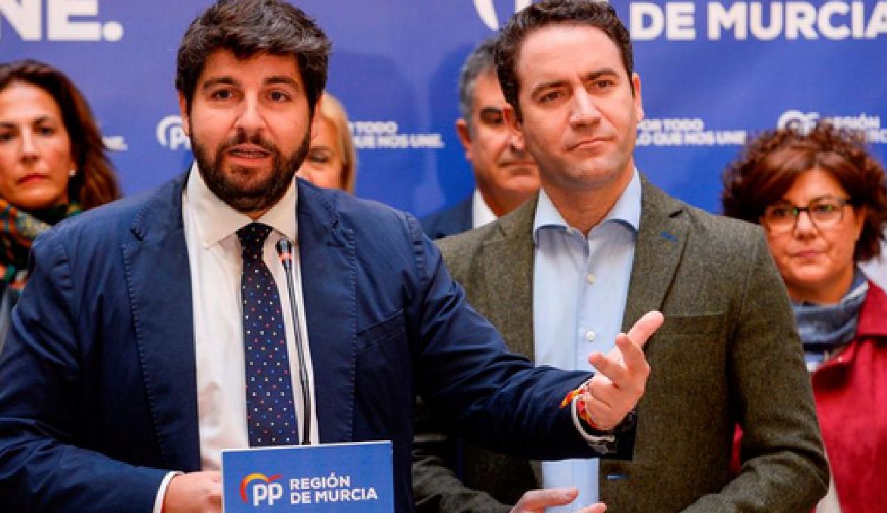 El PP se querella por una información que atribuye a López Miras una presunta mediación para operar a un familiar de Teodoro García Egea El PP se querella por una información que atribuye a López Miras una presunta mediación para operar a un familiar de Teodoro García Egea