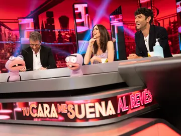 ¡Un momentazo único! 'El Hormiguero 3.0' le pone cara a Siri gracias a Trancas y Barrancas ¡Un momentazo único! 'El Hormiguero 3.0' le pone cara a Siri gracias a Trancas y Barrancas