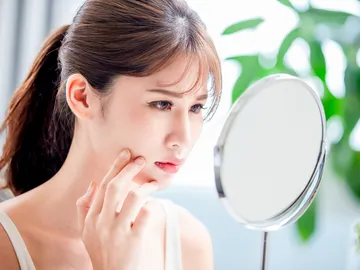 ¿Se pueden evitar los brillos en la cara en verano? ¿Se pueden evitar los brillos en la cara en verano?