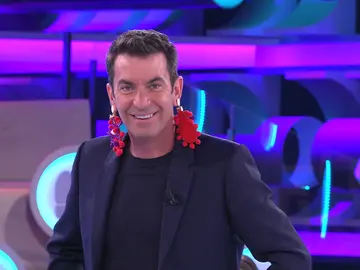 Arturo Valls ‘copia’ el outfit de Mariela en ‘¡Ahora caigo!’ Arturo Valls ‘copia’ el outfit de Mariela en ‘¡Ahora caigo!’