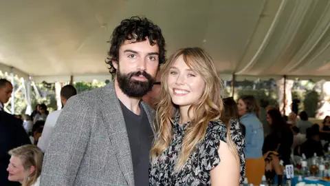 Elizabeth Olsen y su marido Robbie Arnett Elizabeth Olsen y su marido Robbie Arnett