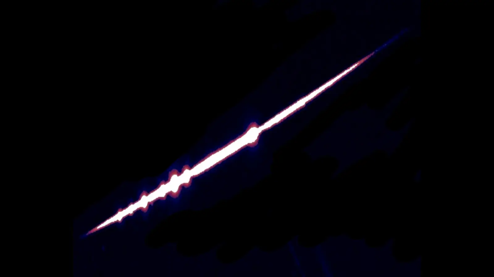 Una espectacular bola de fuego deja un bonito espectáculo en el cielo de diferentes lugares de España Una espectacular bola de fuego deja un bonito espectáculo en el cielo de diferentes lugares de España