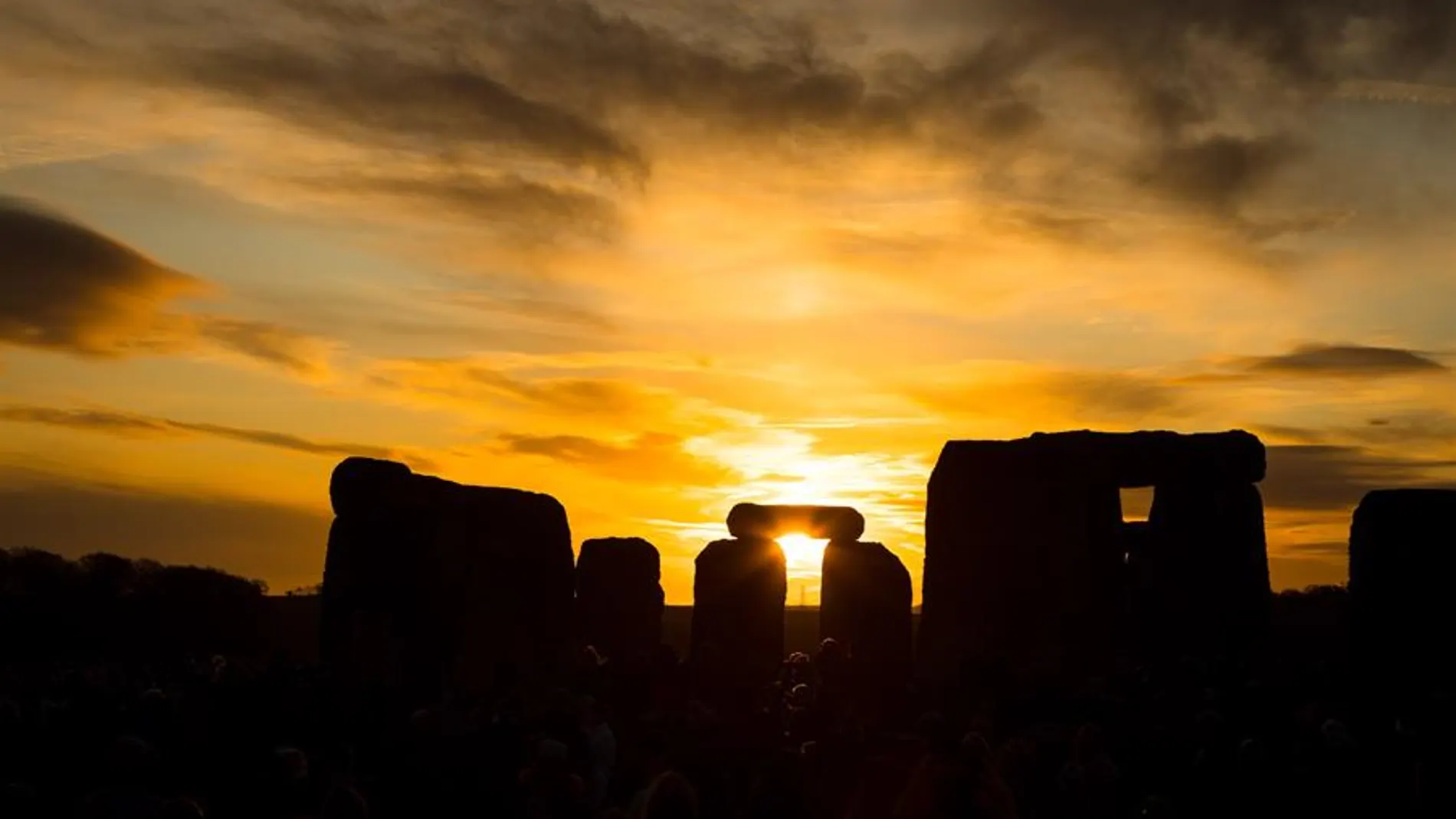 Horario y dónde ver el solsticio de verano de Stonehenge en directo	