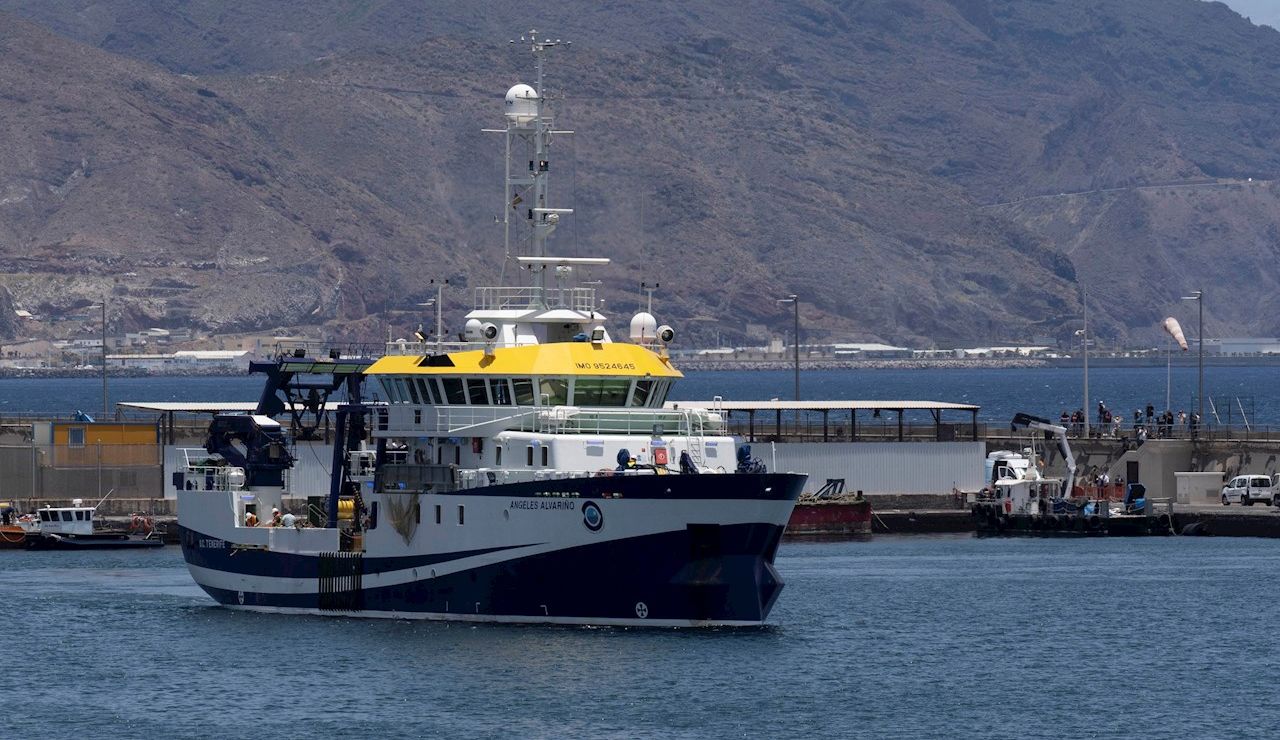 El buque del Instituto Español de Oceanografía "Ángeles Alvariño" este lunes en el puerto de la capital tinerfeña El buque del Instituto Español de Oceanografía "Ángeles Alvariño" este lunes en el puerto de la capital tinerfeña