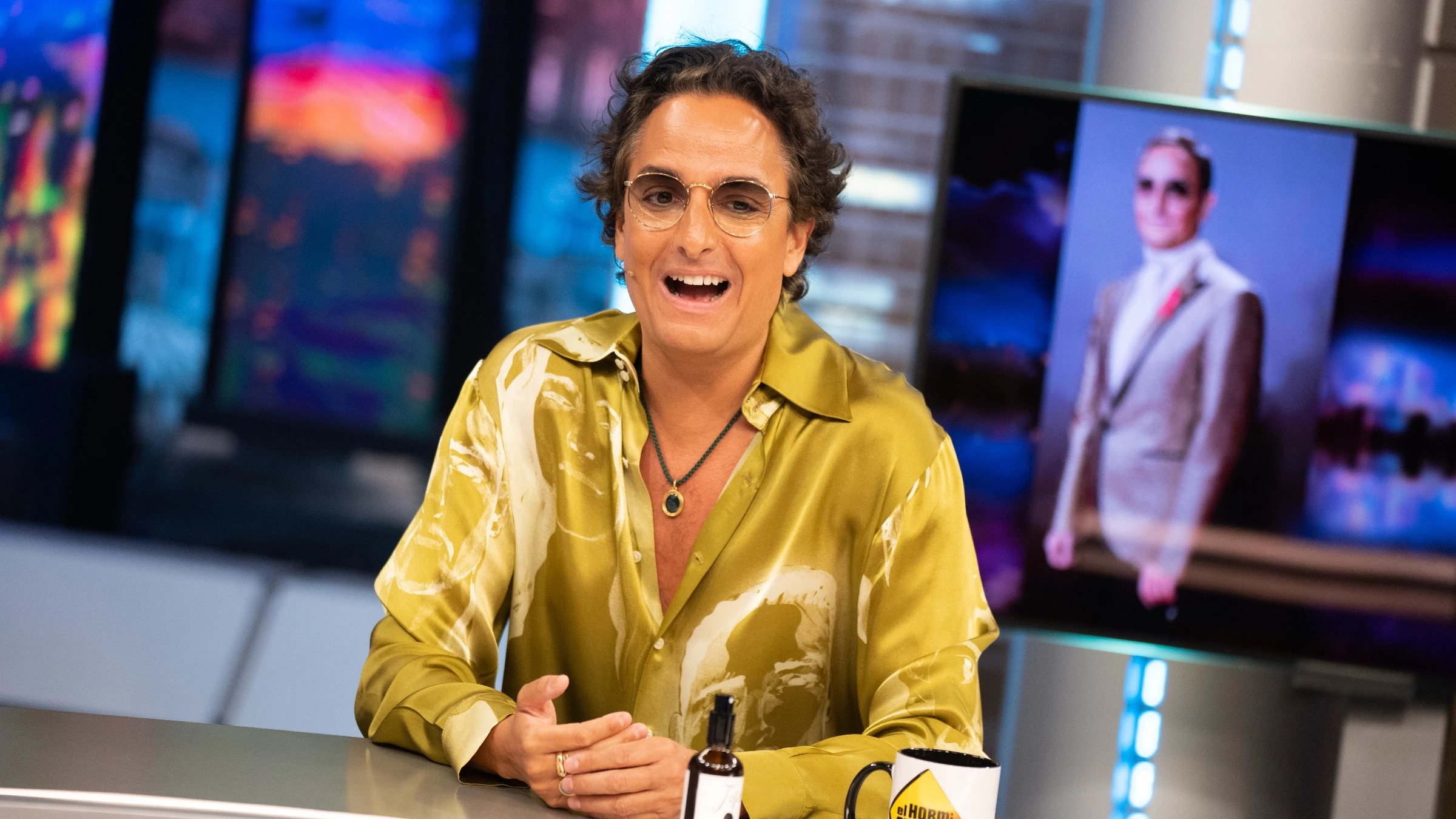 Josie analiza sus propios estilismos en 'El Hormiguero 3.0': "Estaba hinchadísimo, estaba fatal" Josie analiza sus propios estilismos en 'El Hormiguero 3.0': "Estaba hinchadísimo, estaba fatal"