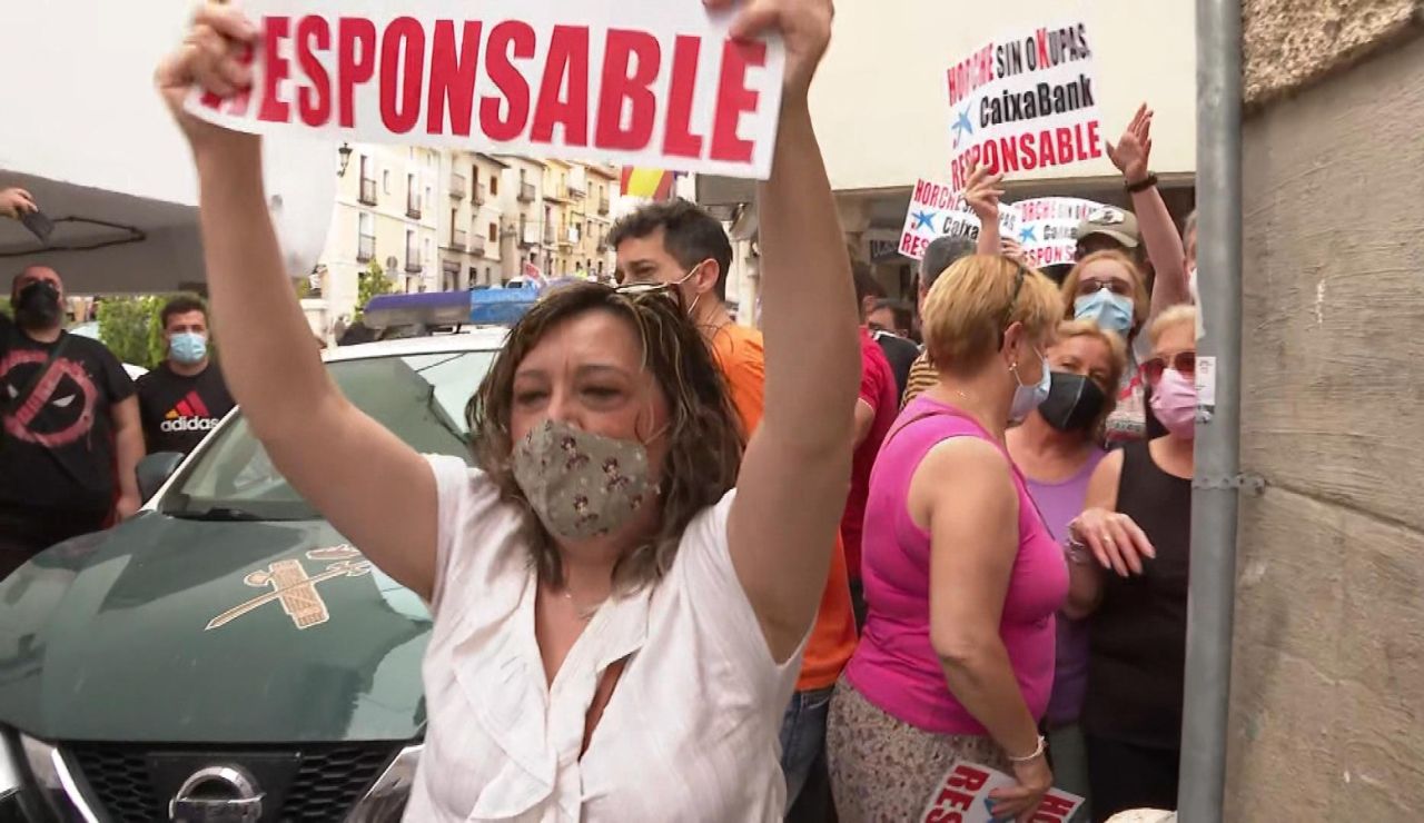 Los vecinos de Horche protestan por el problema de la okupación Los vecinos de Horche protestan por el problema de la okupación
