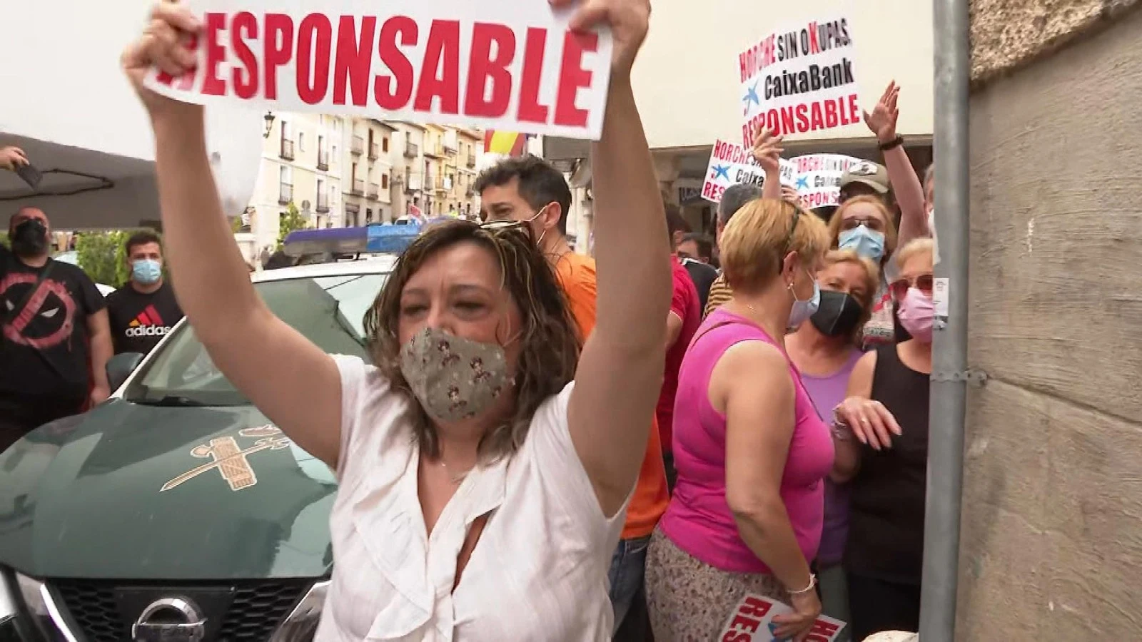 Los vecinos de Horche protestan por el problema de la okupación Los vecinos de Horche protestan por el problema de la okupación