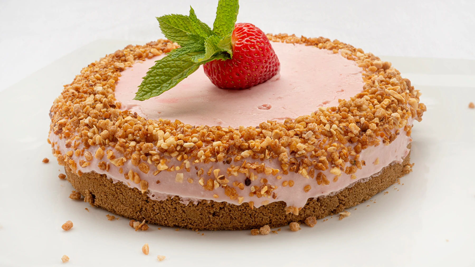 Tarta helada de fresas: cómo conseguir que no se cristalice en el congelador Tarta helada de fresas: cómo conseguir que no se cristalice en el congelador