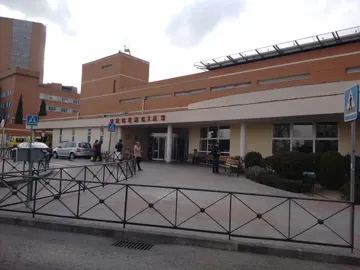 Muere una anciana tras ser agredida presuntamente por su marido con un martillo en Madrid Muere una anciana tras ser agredida presuntamente por su marido con un martillo en Madrid