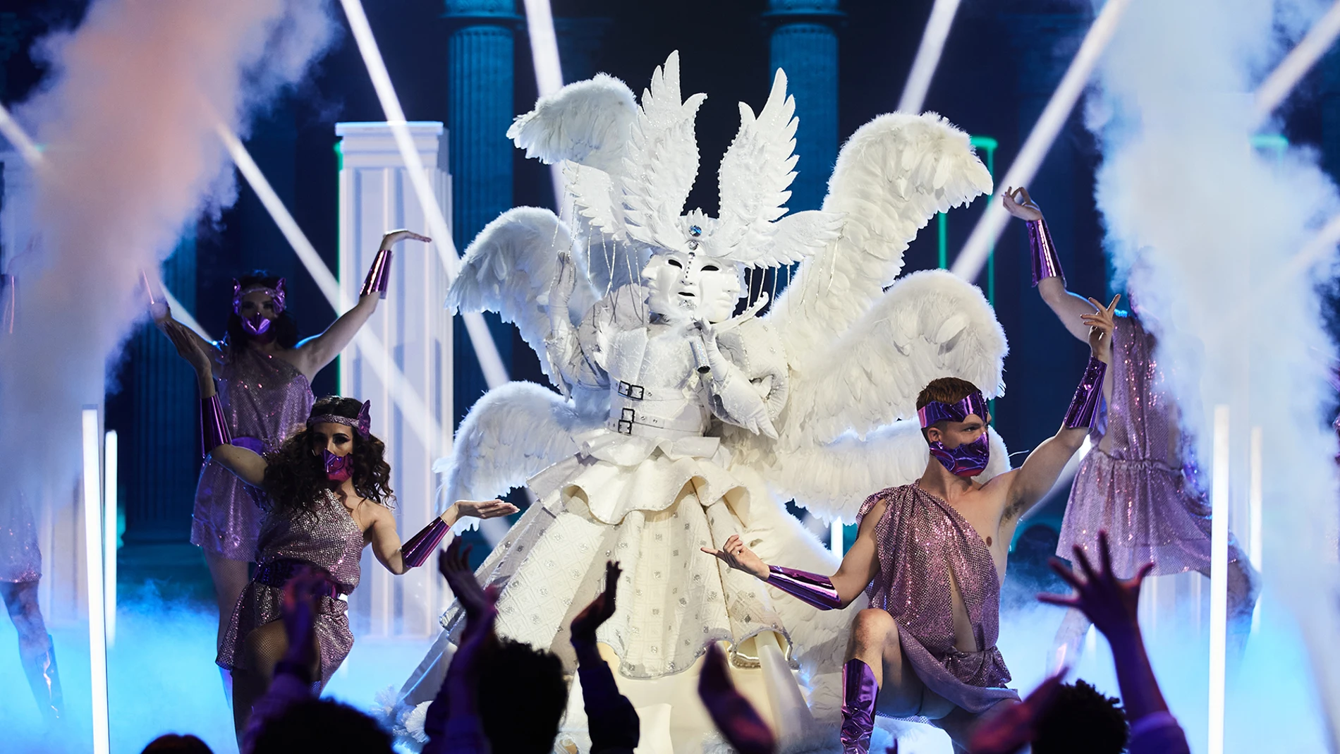 El Ángel se apodera de ‘Mask Singer’ al ritmo de ‘Swish Swish’ de Katy Perry 