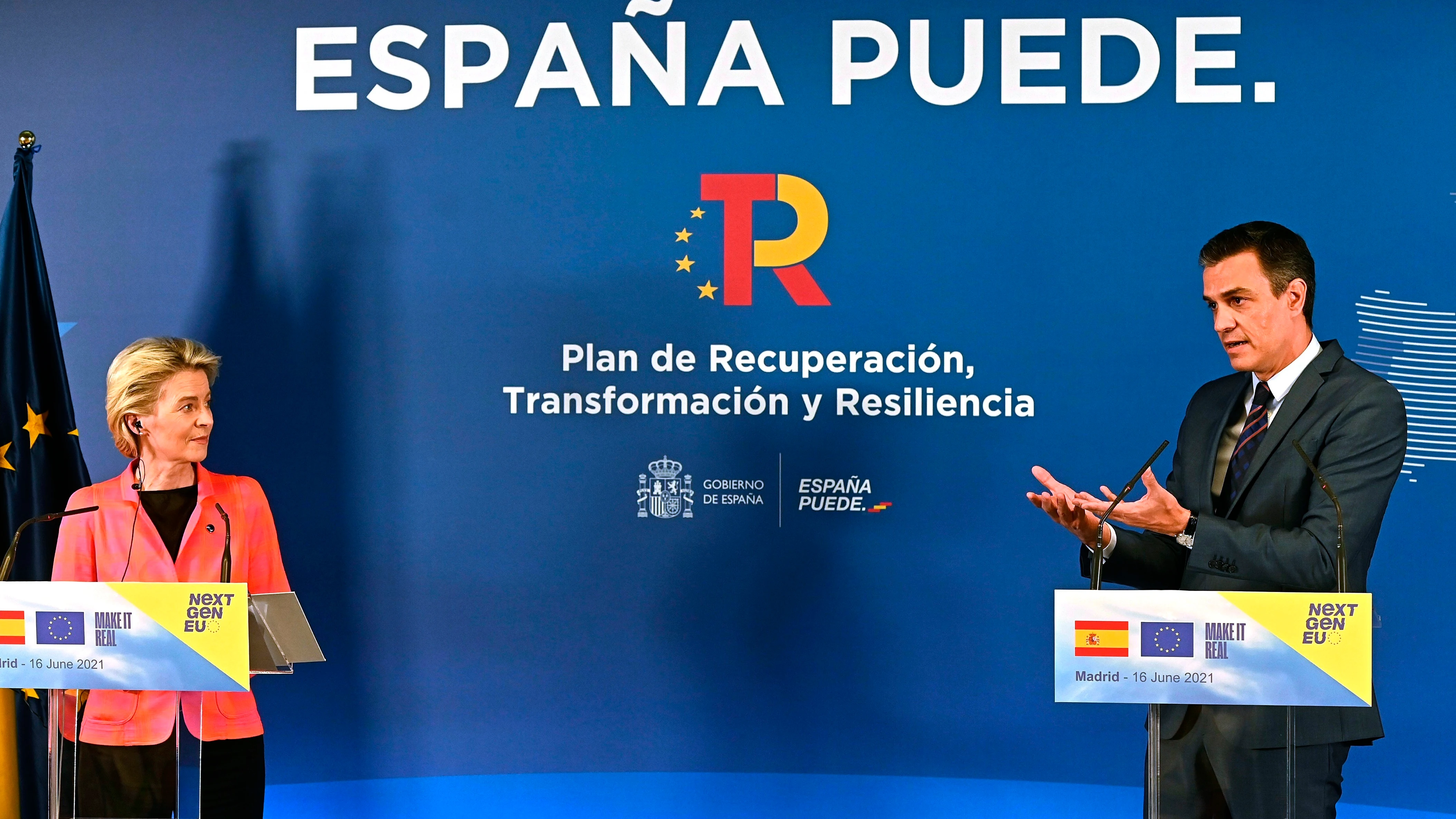 Ursula von der Leyen y Pedro S&aacute;nchez 