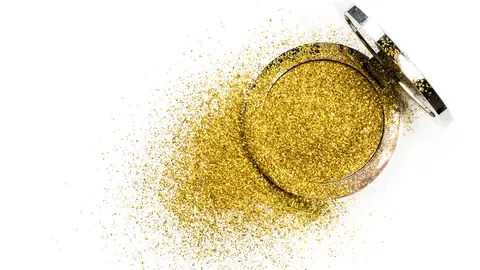 Cosméticos con oro Cosméticos con oro