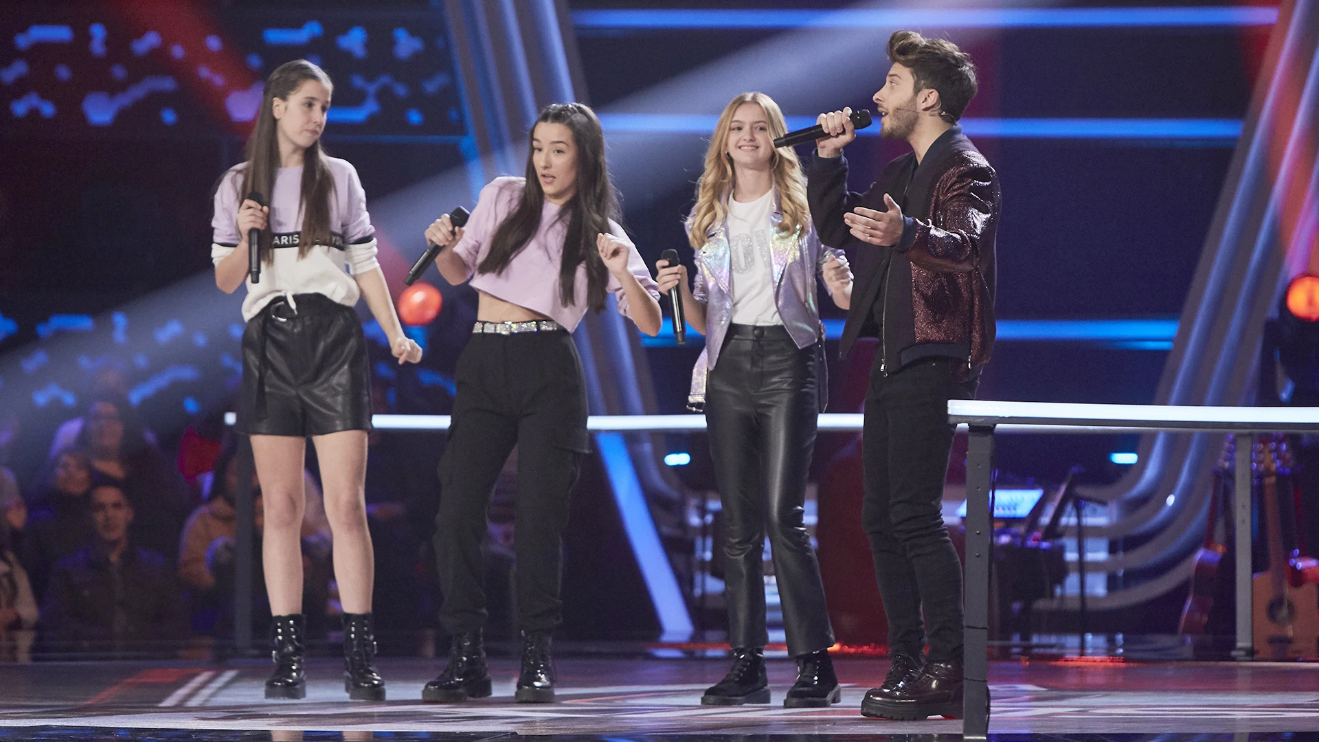 Blas Cantó canta ‘Can’t stop the feeling’ con Georgia, Lucía y Patricia en las Batallas de ‘La Voz Kids’ Blas Cantó canta ‘Can’t stop the feeling’ con Georgia, Lucía y Patricia en las Batallas de ‘La Voz Kids’