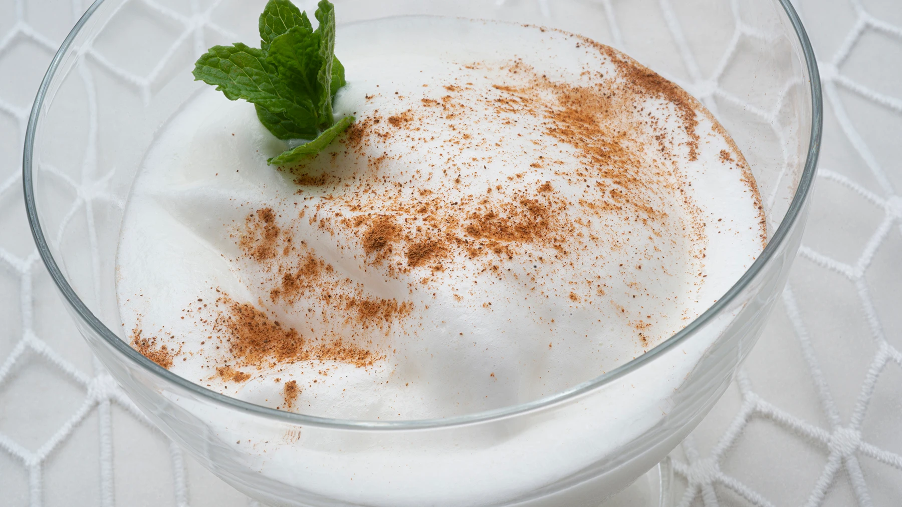 "Postre refrescante" de Karlos Arguiñano: leche merengada "Postre refrescante" de Karlos Arguiñano: leche merengada