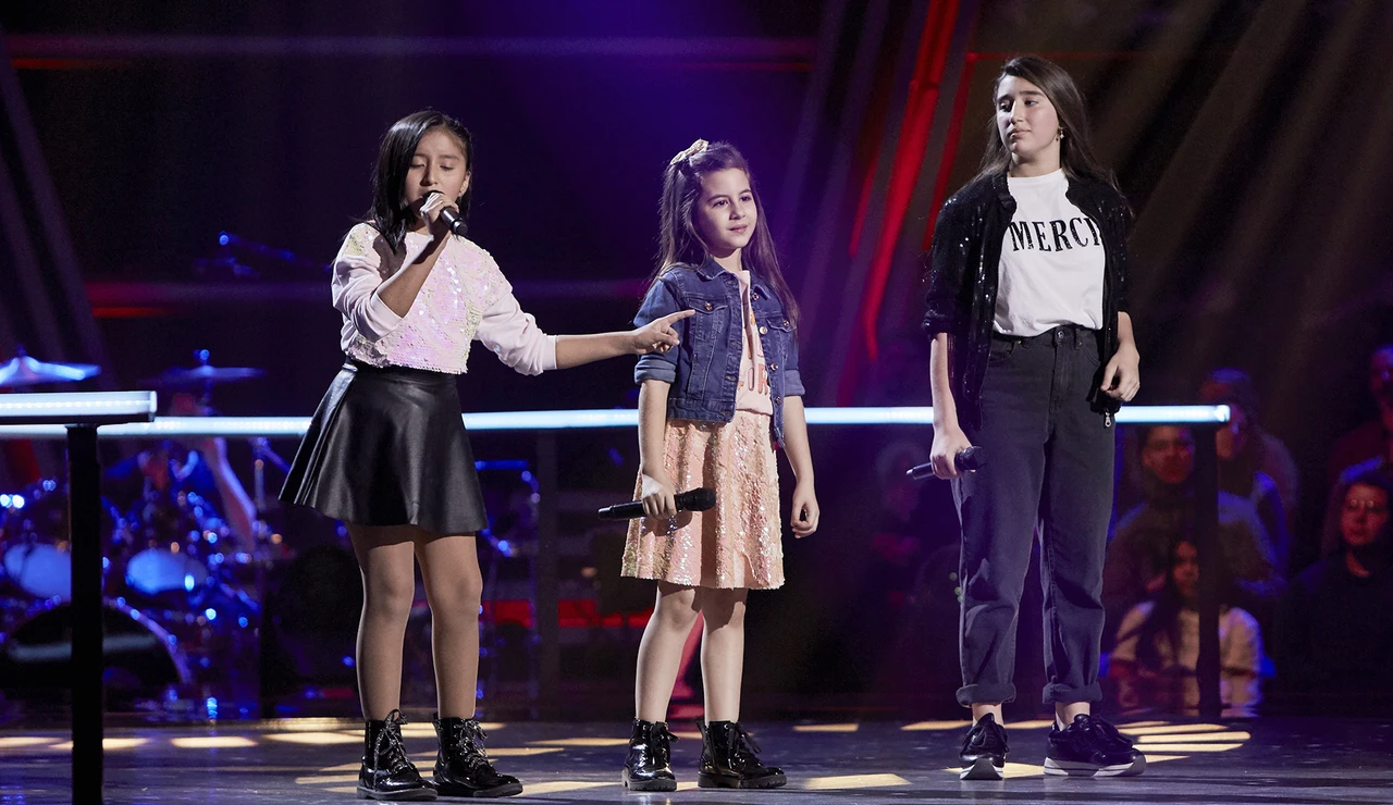 Samantha, Nazaret y Lola cantan 'Arráncame' en las Batallas de 'La Voz Kids'