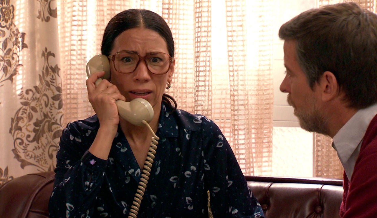 Manolita contacta con Anabel para darle un ultimátum: “Debes huir del país” Manolita contacta con Anabel para darle un ultimátum: “Debes huir del país”