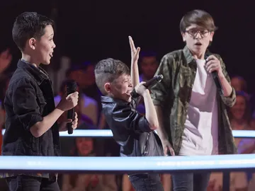 Lucas, Jesús y Alejandro cantan ‘Locked out of heaven’ en las Batallas de ‘La Voz Kids’ Lucas, Jesús y Alejandro cantan ‘Locked out of heaven’ en las Batallas de ‘La Voz Kids’