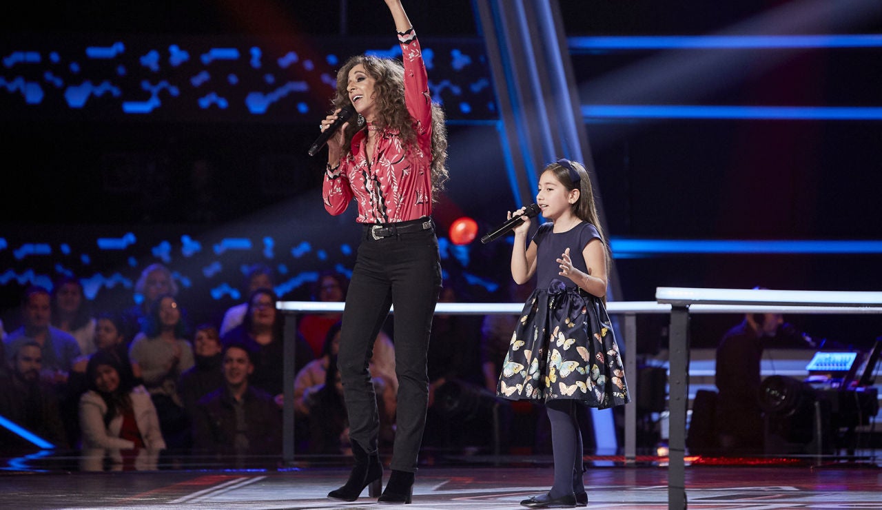 Rosario Flores canta 'No dudar&iacute;a' con Alison Fern&aacute;ndez en las Batallas de 'La Voz Kids'