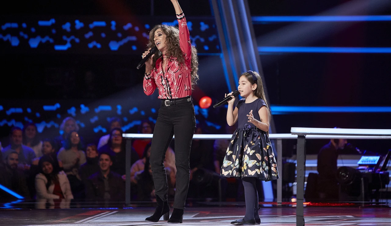 Rosario Flores canta 'No dudaría' con Alison Fernández en las Batallas de 'La Voz Kids'