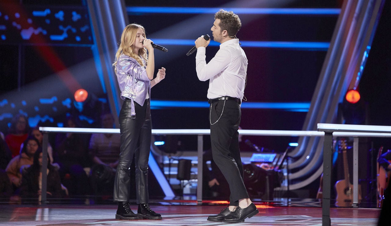 David Bisbal canta ‘Abriré la puerta’ con Lucía Casani en las Batallas de ‘La Voz Kids’ David Bisbal canta ‘Abriré la puerta’ con Lucía Casani en las Batallas de ‘La Voz Kids’