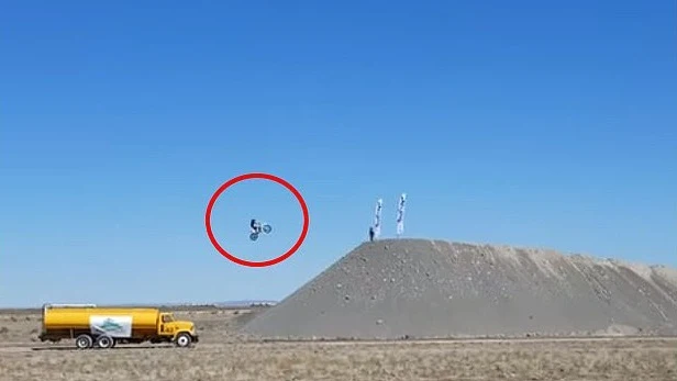 Muere Alex Harvill en un terrible accidente de moto mientras preparaba un r&eacute;cord del mundo de salto