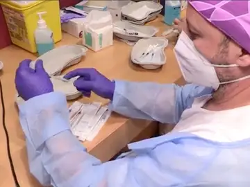 La vacunación contra el coronavirus en pacientes con síntomas persistentes es segura. La vacunación contra el coronavirus en pacientes con síntomas persistentes es segura.