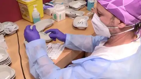 La vacunación contra el coronavirus en pacientes con síntomas persistentes es segura. La vacunación contra el coronavirus en pacientes con síntomas persistentes es segura.