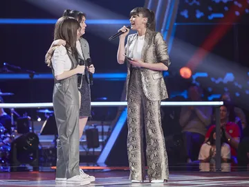 Aitana canta ‘Con la miel en los labios’ con María y Sonia en las Batallas de ‘La Voz Kids’ Aitana canta ‘Con la miel en los labios’ con María y Sonia en las Batallas de ‘La Voz Kids’