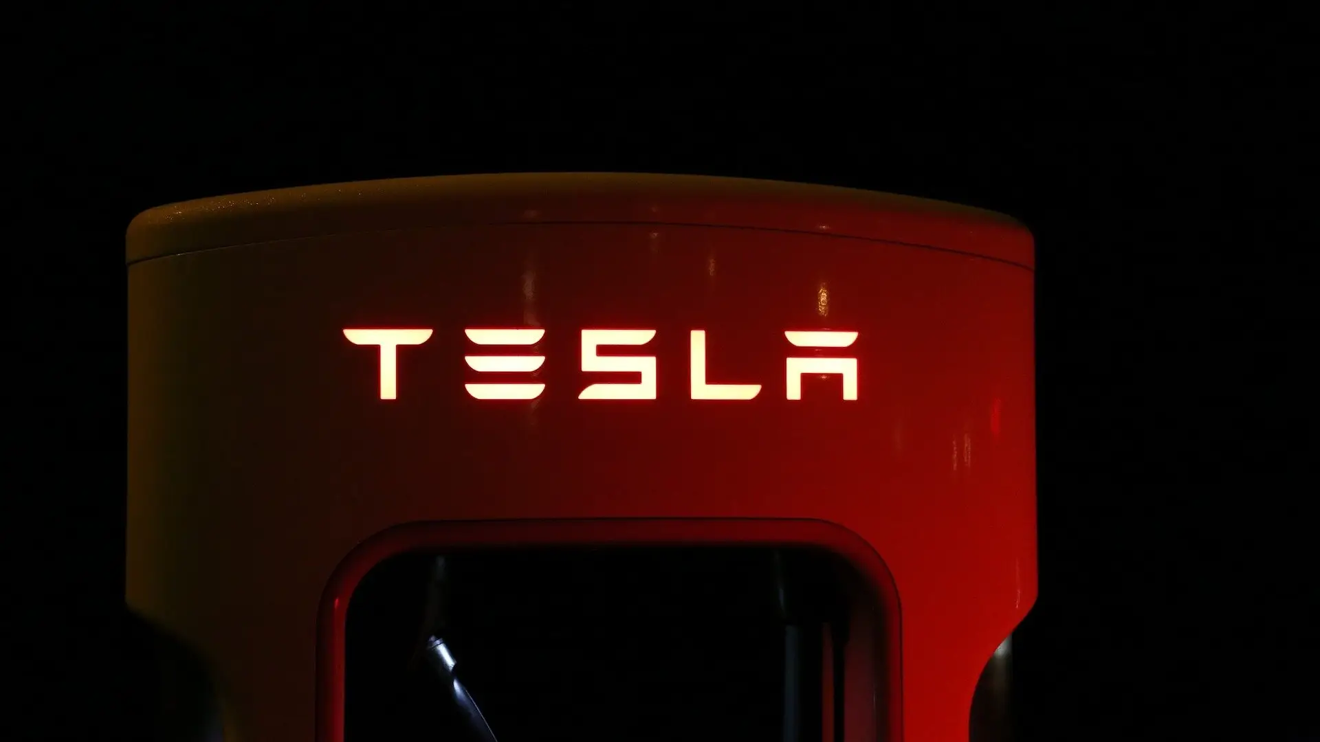Compresor de la bater&iacute;a Tesla.