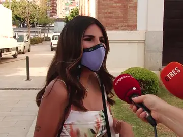 La reacción de Isa Pantoja cuando le preguntan por la polémica entre su hermano Kiko Rivera y su madre La reacción de Isa Pantoja cuando le preguntan por la polémica entre su hermano Kiko Rivera y su madre