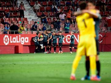 El Rayo Vallecano remonta la eliminatoria al Girona y asciende a la Liga Santander dos años después