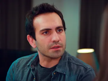 Demir, atormentado por la gravedad de Öykü Demir, atormentado por la gravedad de Öykü