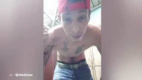 La detención en directo del rapero y opositor cubano Ramón López, 'El Invasor' La detención en directo del rapero y opositor cubano Ramón López, 'El Invasor'