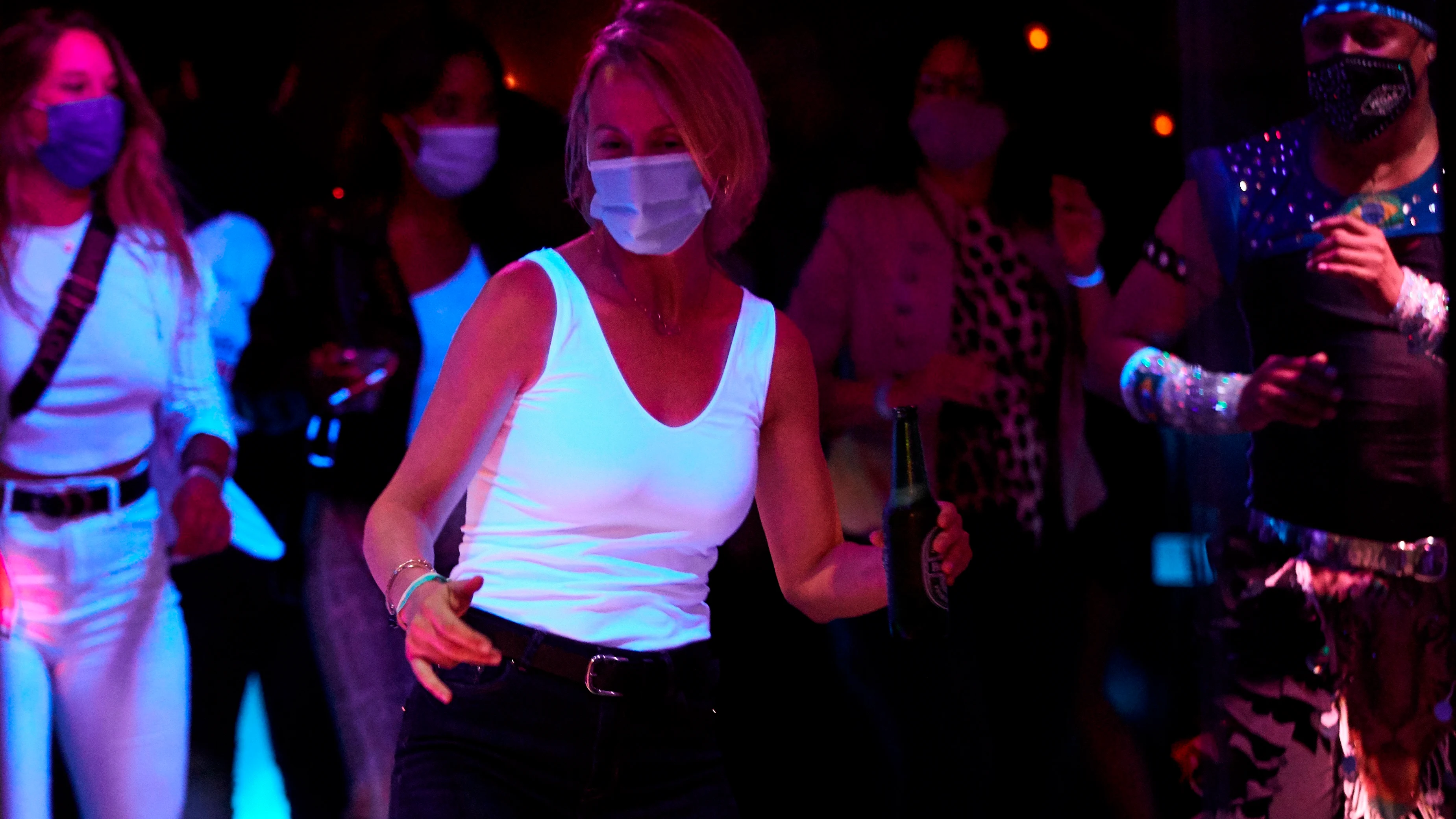 Cierre del ocio nocturno en Catalu&ntilde;a ante el aumento de contagios 