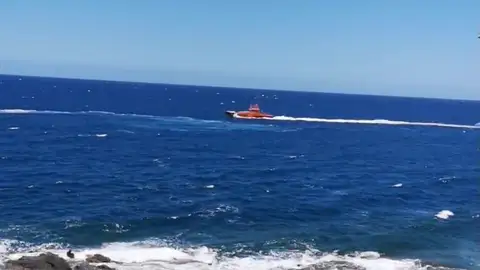 Buscan a un pescador en el sur de Tenerife Buscan a un pescador en el sur de Tenerife