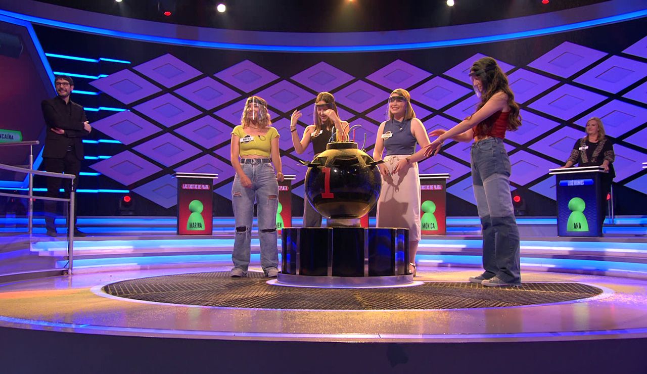 ¡No puede ser! Una salsa peruana provoca que ‘Las tacitas de plata’ exploten su primera bomba ¡No puede ser! Una salsa peruana provoca que ‘Las tacitas de plata’ exploten su primera bomba