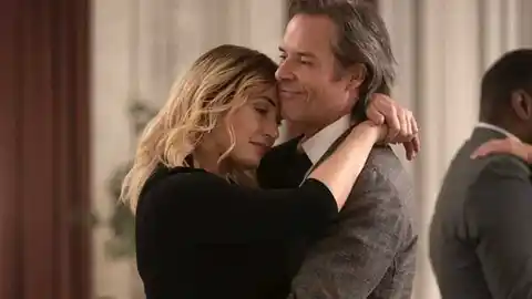 Kate Winslet y Guy Pearce en 'Mare of Easttown' Kate Winslet y Guy Pearce en 'Mare of Easttown'