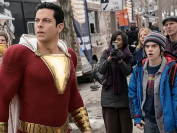 Zachary Levi y Jack Dylan Grazer en '¡Shazam!' Zachary Levi y Jack Dylan Grazer en '¡Shazam!'