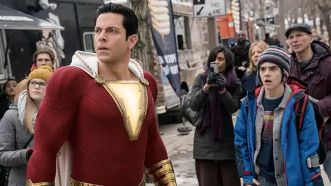 Zachary Levi y Jack Dylan Grazer en '¡Shazam!' Zachary Levi y Jack Dylan Grazer en '¡Shazam!'