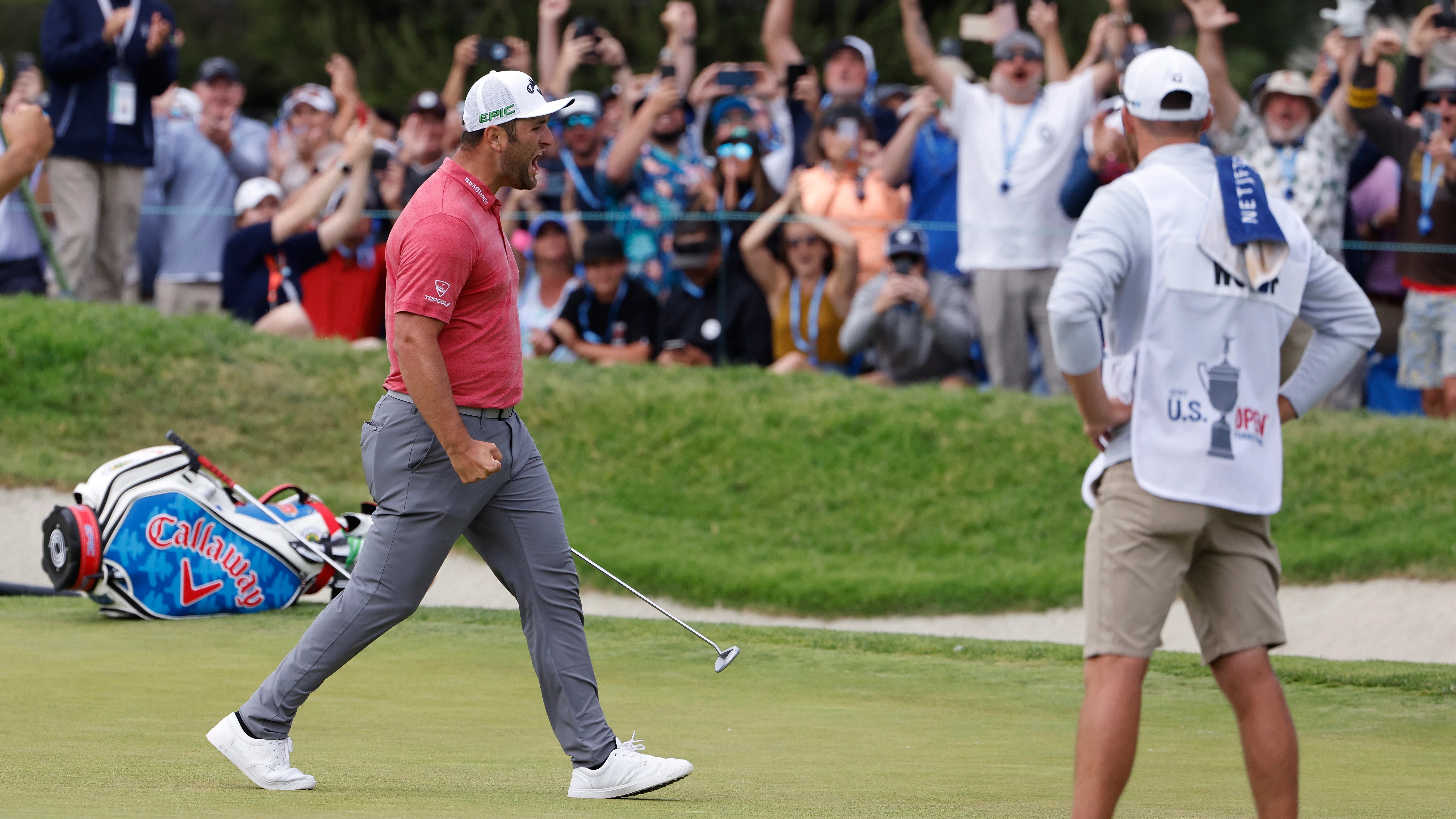 Jon Rahm celebra su birdie en el hoy 18 del US Open Jon Rahm celebra su birdie en el hoy 18 del US Open