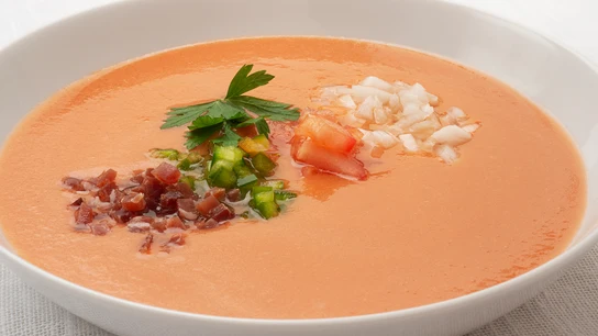 "Gazpacho suave", sin pepino, de Karlos Arguiñano "Gazpacho suave", sin pepino, de Karlos Arguiñano