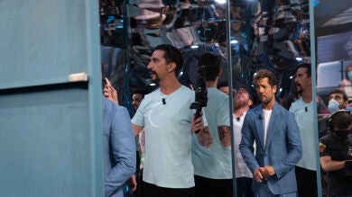 Marron mete a David Bisbal y Luis Fonsi en una habitación de espejos... ¡con efectos increíbles!