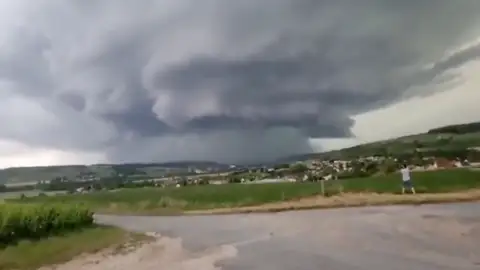 Supercélula tornádica en Francia Supercélula tornádica en Francia