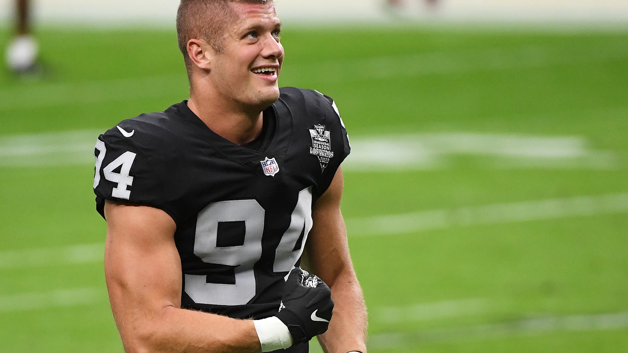 Carl Nassib, primer jugador en activo de la NFL que reconoce públicamente su homosexualidad Carl Nassib, primer jugador en activo de la NFL que reconoce públicamente su homosexualidad
