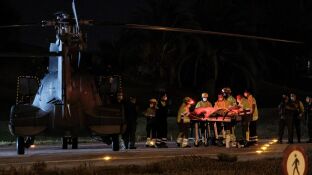 Evacuaci&oacute;n en helic&oacute;ptero de tres ocupantes de una patera a 500 km de Gran Canaria.