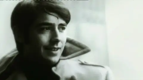 Serrat reedita 'Mediterráneo' en vinilo 50 años después de su publicación Serrat reedita 'Mediterráneo' en vinilo 50 años después de su publicación