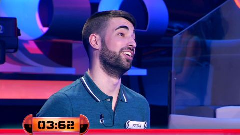 &iexcl;El rey del suspense! Un concursante intenta poner nervioso a Jol&iacute;s apurando las respuestas en &lsquo;&iexcl;Ahora caigo!&rsquo;