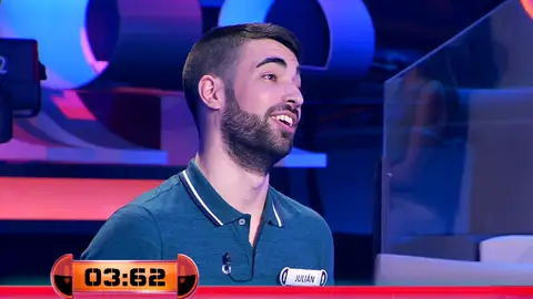 ¡El rey del suspense! Un concursante intenta poner nervioso a Jolís apurando las respuestas en ‘¡Ahora caigo!’ ¡El rey del suspense! Un concursante intenta poner nervioso a Jolís apurando las respuestas en ‘¡Ahora caigo!’