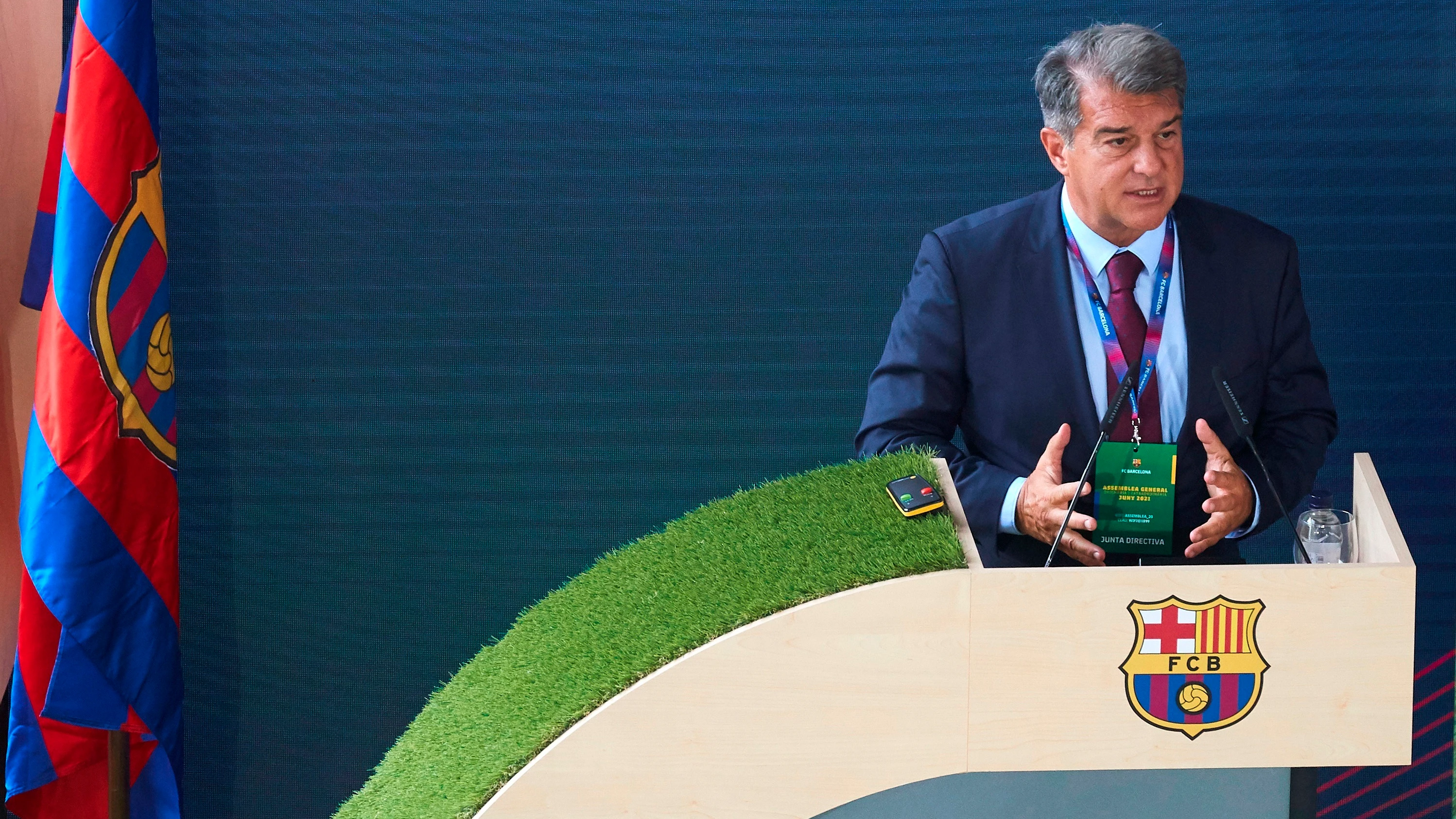 Laporta: "¿Si Messi va a renovar? Ya me gustaría" Laporta: "¿Si Messi va a renovar? Ya me gustaría"